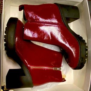Steve Madden Burgundy Chunky Heel Boot
